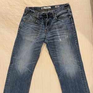 Buckle jeans 33x32. Style: Jake